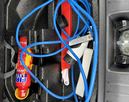 Белый Хендай Kona, объемом двигателя 0 л и пробегом 179 тыс. км за 16350 $, фото 74 на Automoto.ua