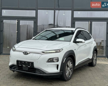 Белый Хендай Kona, объемом двигателя 0 л и пробегом 179 тыс. км за 16350 $, фото 6 на Automoto.ua