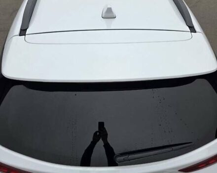 Белый Хендай Kona, объемом двигателя 0 л и пробегом 38 тыс. км за 15000 $, фото 7 на Automoto.ua