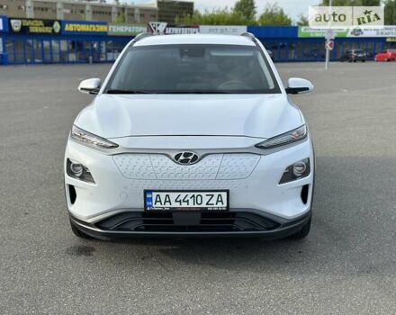 Білий Хендай Kona, об'ємом двигуна 0 л та пробігом 70 тис. км за 22500 $, фото 2 на Automoto.ua