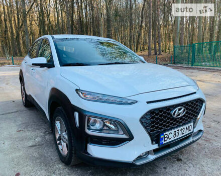 Білий Хендай Kona, об'ємом двигуна 2 л та пробігом 88 тис. км за 15200 $, фото 2 на Automoto.ua