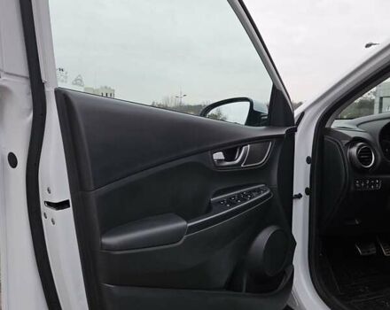 Белый Хендай Kona, объемом двигателя 0 л и пробегом 155 тыс. км за 16000 $, фото 27 на Automoto.ua