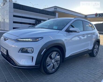 Білий Хендай Kona, об'ємом двигуна 0 л та пробігом 46 тис. км за 26900 $, фото 8 на Automoto.ua