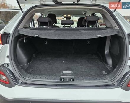 Белый Хендай Kona, объемом двигателя 0 л и пробегом 155 тыс. км за 16000 $, фото 16 на Automoto.ua