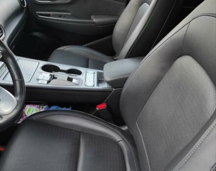 Белый Хендай Kona, объемом двигателя 0 л и пробегом 97 тыс. км за 17999 $, фото 21 на Automoto.ua