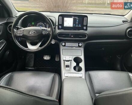 Белый Хендай Kona, объемом двигателя 0 л и пробегом 108 тыс. км за 17950 $, фото 21 на Automoto.ua