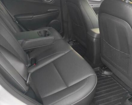 Белый Хендай Kona, объемом двигателя 0 л и пробегом 97 тыс. км за 17999 $, фото 29 на Automoto.ua