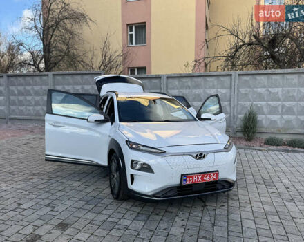 Білий Хендай Kona, об'ємом двигуна 0 л та пробігом 112 тис. км за 16499 $, фото 21 на Automoto.ua