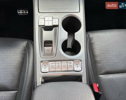 Белый Хендай Kona, объемом двигателя 0 л и пробегом 67 тыс. км за 16350 $, фото 70 на Automoto.ua