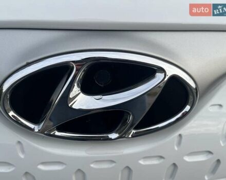 Белый Хендай Kona, объемом двигателя 0 л и пробегом 108 тыс. км за 17950 $, фото 34 на Automoto.ua