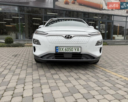 Білий Хендай Kona, об'ємом двигуна 0 л та пробігом 38 тис. км за 18200 $, фото 4 на Automoto.ua