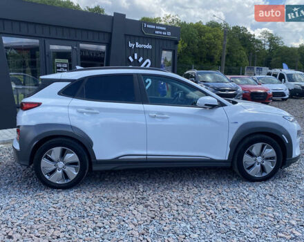 Белый Хендай Kona, объемом двигателя 0 л и пробегом 112 тыс. км за 17900 $, фото 11 на Automoto.ua