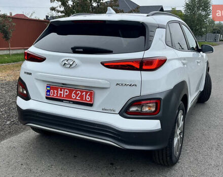 Белый Хендай Kona, объемом двигателя 0 л и пробегом 150 тыс. км за 16500 $, фото 2 на Automoto.ua