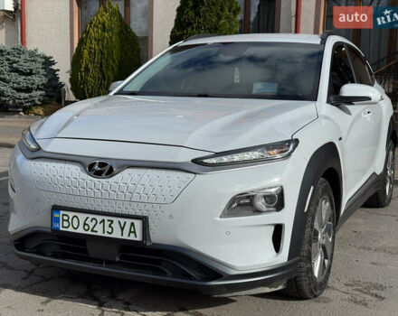 Белый Хендай Kona, объемом двигателя 0 л и пробегом 67 тыс. км за 16350 $, фото 14 на Automoto.ua