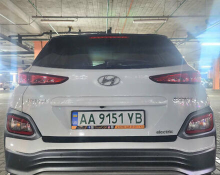Белый Хендай Kona, объемом двигателя 0 л и пробегом 109 тыс. км за 17900 $, фото 12 на Automoto.ua