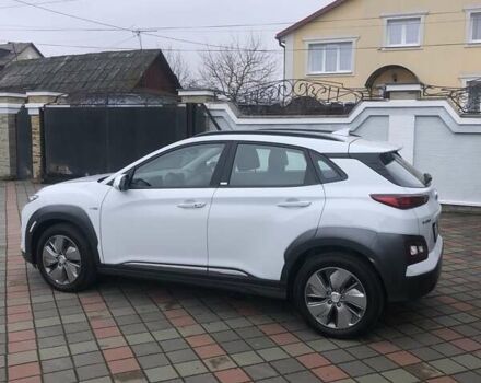 Белый Хендай Kona, объемом двигателя 0 л и пробегом 45 тыс. км за 17000 $, фото 8 на Automoto.ua