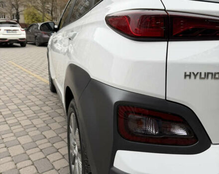 Білий Хендай Kona, об'ємом двигуна 0 л та пробігом 38 тис. км за 18200 $, фото 17 на Automoto.ua