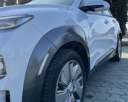 Белый Хендай Kona, объемом двигателя 0 л и пробегом 112 тыс. км за 16200 $, фото 33 на Automoto.ua