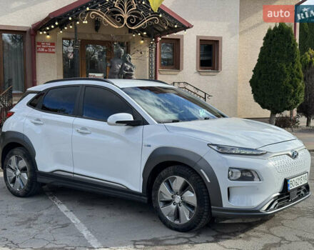 Белый Хендай Kona, объемом двигателя 0 л и пробегом 67 тыс. км за 16350 $, фото 16 на Automoto.ua