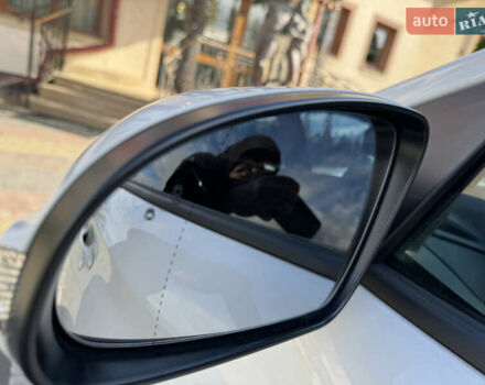 Белый Хендай Kona, объемом двигателя 0 л и пробегом 67 тыс. км за 16350 $, фото 33 на Automoto.ua