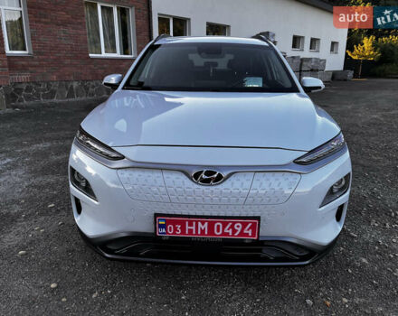 Білий Хендай Kona, об'ємом двигуна 0 л та пробігом 92 тис. км за 16550 $, фото 4 на Automoto.ua