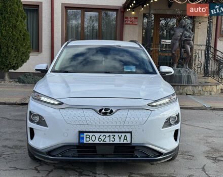 Белый Хендай Kona, объемом двигателя 0 л и пробегом 67 тыс. км за 16350 $, фото 12 на Automoto.ua