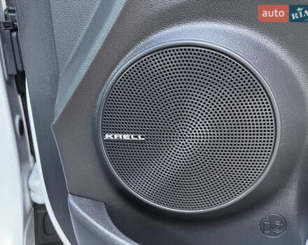 Білий Хендай Kona, об'ємом двигуна 0 л та пробігом 92 тис. км за 16550 $, фото 15 на Automoto.ua