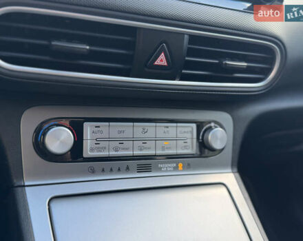 Білий Хендай Kona, об'ємом двигуна 0 л та пробігом 112 тис. км за 16499 $, фото 48 на Automoto.ua