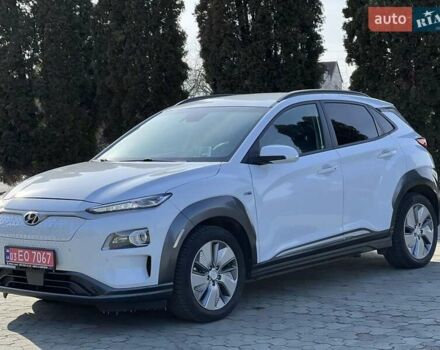 Белый Хендай Kona, объемом двигателя 0 л и пробегом 112 тыс. км за 16200 $, фото 49 на Automoto.ua