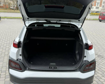 Білий Хендай Kona, об'ємом двигуна 0 л та пробігом 38 тис. км за 18200 $, фото 40 на Automoto.ua