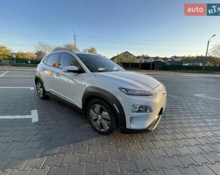 Белый Хендай Kona, объемом двигателя 0 л и пробегом 78 тыс. км за 16700 $, фото 17 на Automoto.ua