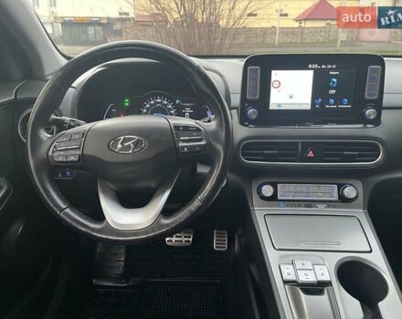 Белый Хендай Kona, объемом двигателя 0 л и пробегом 108 тыс. км за 17950 $, фото 20 на Automoto.ua