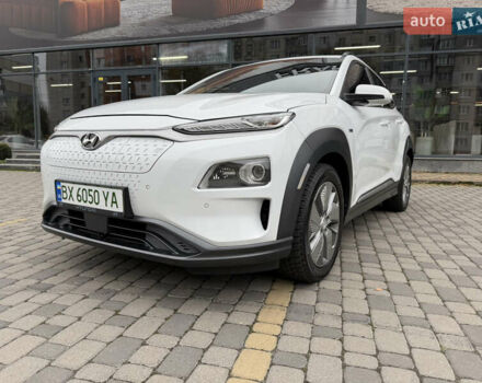 Білий Хендай Kona, об'ємом двигуна 0 л та пробігом 38 тис. км за 18200 $, фото 2 на Automoto.ua