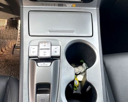 Білий Хендай Kona, об'ємом двигуна 0 л та пробігом 98 тис. км за 16500 $, фото 9 на Automoto.ua