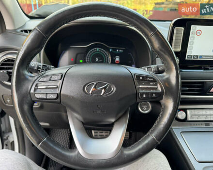 Белый Хендай Kona, объемом двигателя 0 л и пробегом 67 тыс. км за 16350 $, фото 71 на Automoto.ua