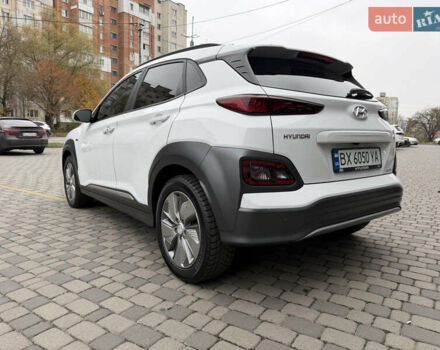Білий Хендай Kona, об'ємом двигуна 0 л та пробігом 38 тис. км за 18200 $, фото 14 на Automoto.ua