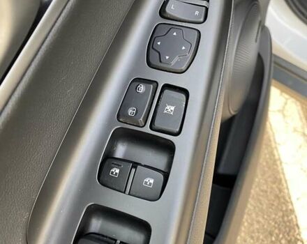 Білий Хендай Kona, об'ємом двигуна 0 л та пробігом 113 тис. км за 18300 $, фото 17 на Automoto.ua