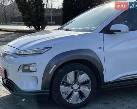 Белый Хендай Kona, объемом двигателя 0 л и пробегом 112 тыс. км за 16200 $, фото 38 на Automoto.ua
