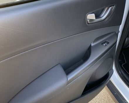 Білий Хендай Kona, об'ємом двигуна 0 л та пробігом 113 тис. км за 18300 $, фото 19 на Automoto.ua