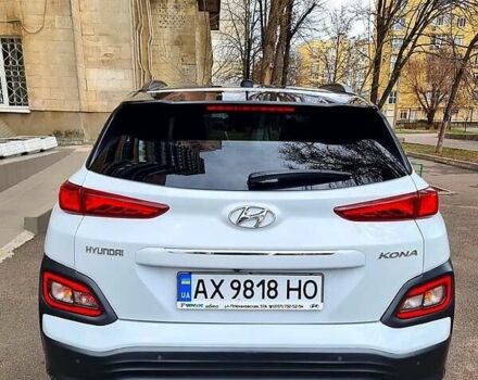 Білий Хендай Kona, об'ємом двигуна 0 л та пробігом 96 тис. км за 15900 $, фото 6 на Automoto.ua