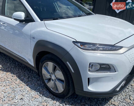 Белый Хендай Kona, объемом двигателя 0 л и пробегом 112 тыс. км за 17900 $, фото 12 на Automoto.ua