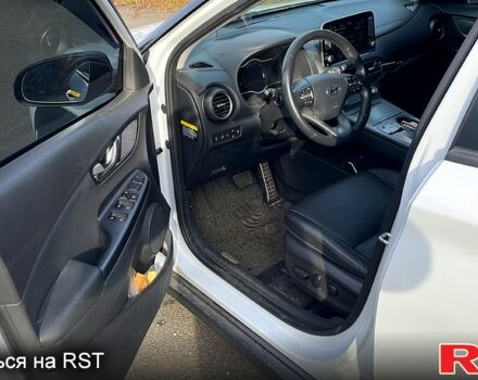 Білий Хендай Kona, об'ємом двигуна 0 л та пробігом 98 тис. км за 16500 $, фото 10 на Automoto.ua