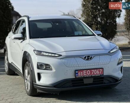 Белый Хендай Kona, объемом двигателя 0 л и пробегом 112 тыс. км за 16200 $, фото 44 на Automoto.ua