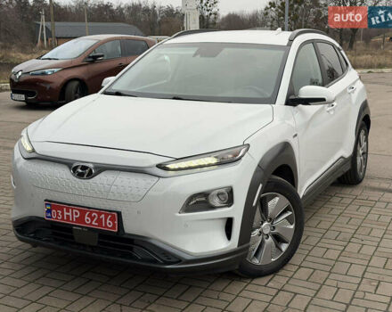 Белый Хендай Kona, объемом двигателя 0 л и пробегом 105 тыс. км за 16800 $, фото 4 на Automoto.ua