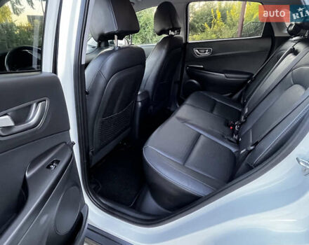 Білий Хендай Kona, об'ємом двигуна 0 л та пробігом 92 тис. км за 16550 $, фото 29 на Automoto.ua