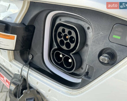 Білий Хендай Kona, об'ємом двигуна 0 л та пробігом 112 тис. км за 16499 $, фото 41 на Automoto.ua