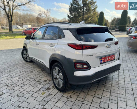 Білий Хендай Kona, об'ємом двигуна 0 л та пробігом 112 тис. км за 16499 $, фото 61 на Automoto.ua