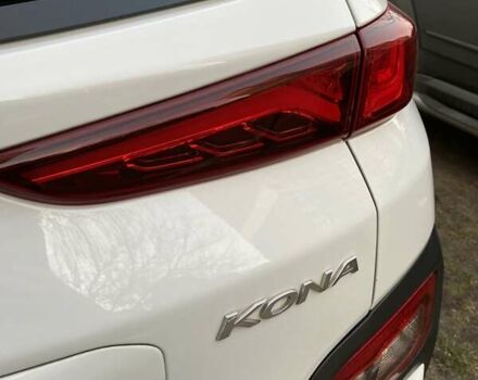 Білий Хендай Kona, об'ємом двигуна 0 л та пробігом 113 тис. км за 18300 $, фото 57 на Automoto.ua