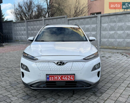 Білий Хендай Kona, об'ємом двигуна 0 л та пробігом 112 тис. км за 16499 $, фото 2 на Automoto.ua