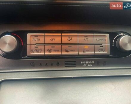 Белый Хендай Kona, объемом двигателя 0 л и пробегом 108 тыс. км за 17950 $, фото 24 на Automoto.ua